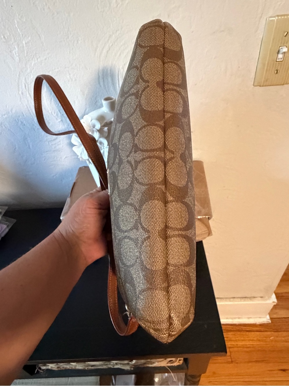 EUC Coach Tan Signature Canvas Crossbody Bag with Brown Leather Trim - Picture 8 of 15